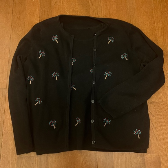 Vintage Black Sweater Set with Holiday Palm Trees - Picture 10 of 10